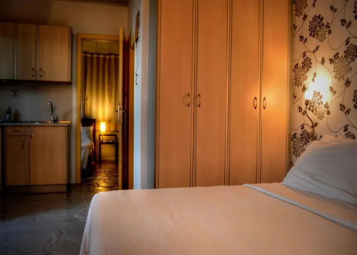 Lägenhetshotell Irene's Villas Ándros